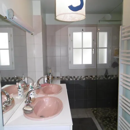 Maison Spacieuse Noirmoutier, Jardin Clos, Proche Plage, Parking, 7 Pers - Fr-1-823-16 נוארמוטייה-אן-ליל
